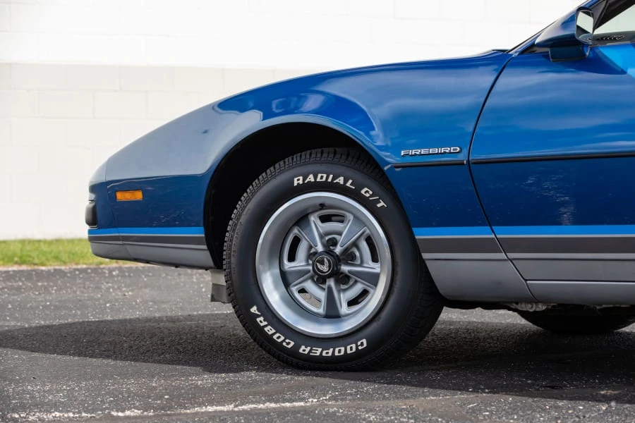 1986 Pontiac Firebird 3rd Gen - Image 15 of 31