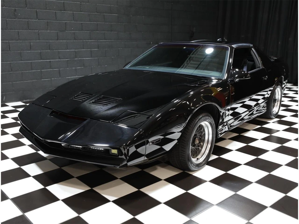 1986 Pontiac Firebird 3rd Gen - Image 6 of 31