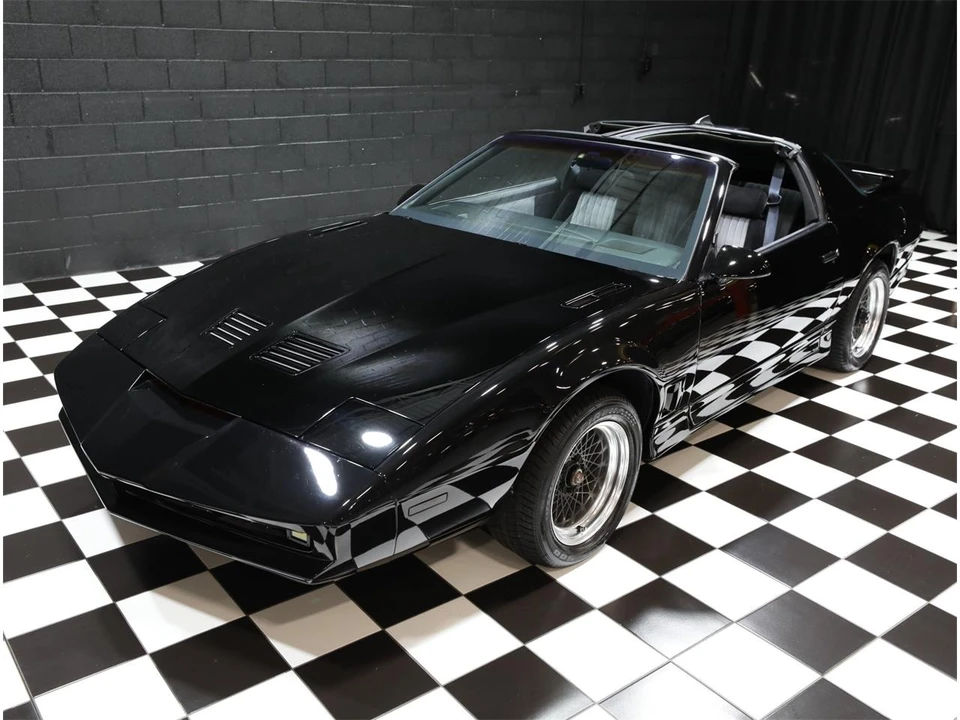 1986 Pontiac Firebird 3rd Gen - Image 12 of 31
