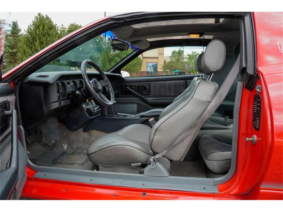 1986 Pontiac Firebird 3rd Gen - Image 11 of 31