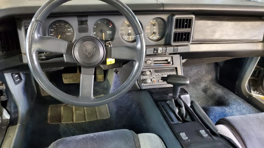 1986 Pontiac Firebird 3rd Gen - Image 5 of 12