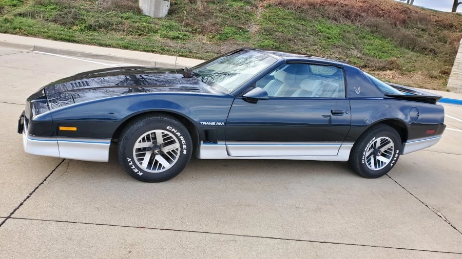 1986 Pontiac Firebird 3rd Gen - Image 2 of 12