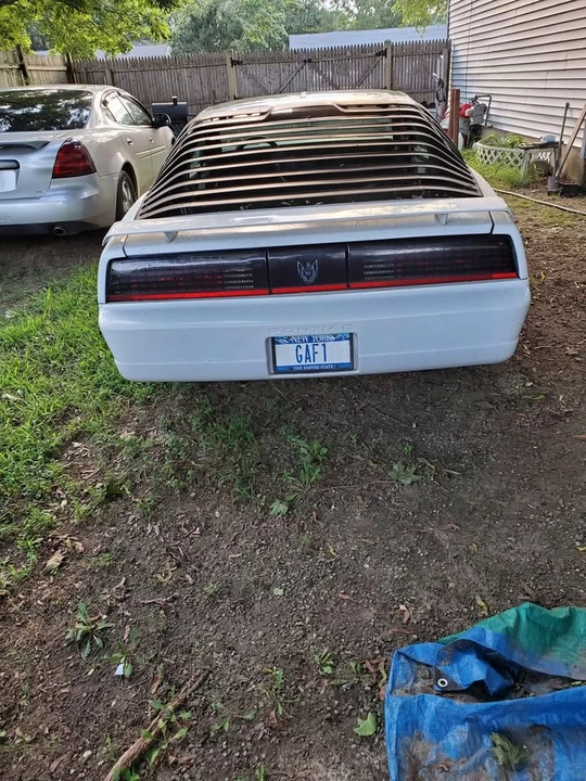 1986 Pontiac Firebird 3rd Gen - Image 5 of 6