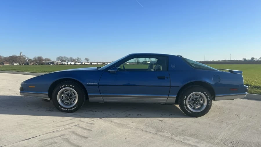 1986 Pontiac Firebird 3rd Gen - Image 2 of 5