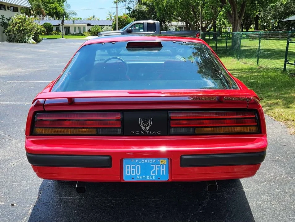 1986 Pontiac Firebird 3rd Gen - Image 5 of 7