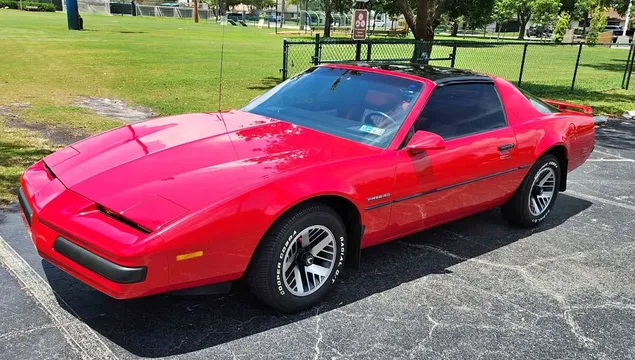 1986 Pontiac Firebird Coupe 2D