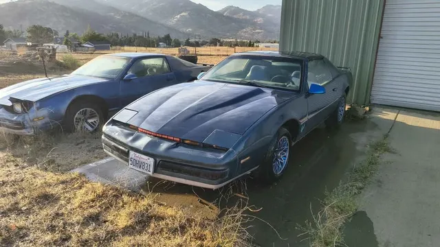 1986 Pontiac Firebird Coupe 2D