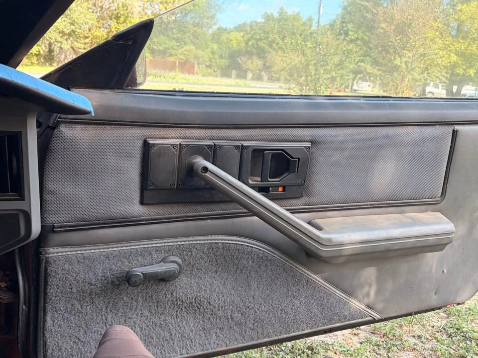 1986 Pontiac Firebird 3rd Gen - Image 9 of 11