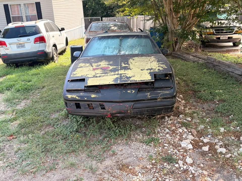 1986 Pontiac Firebird 3rd Gen - Image 4 of 11