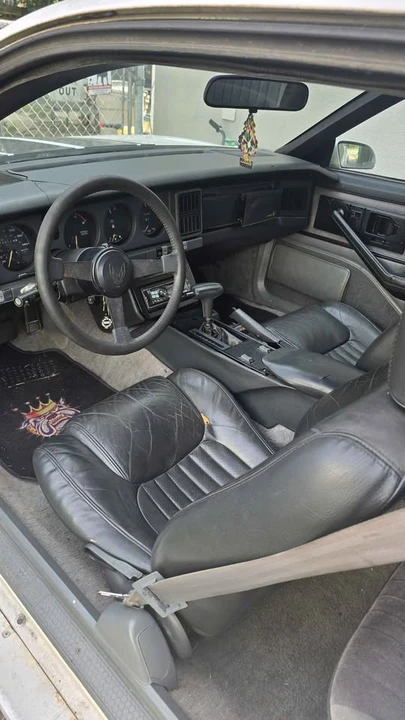 1986 Pontiac Firebird 3rd Gen - Image 4 of 6