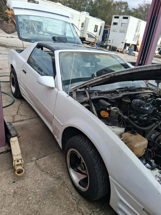 1986 Pontiac Firebird 3rd Gen - Image 2 of 9