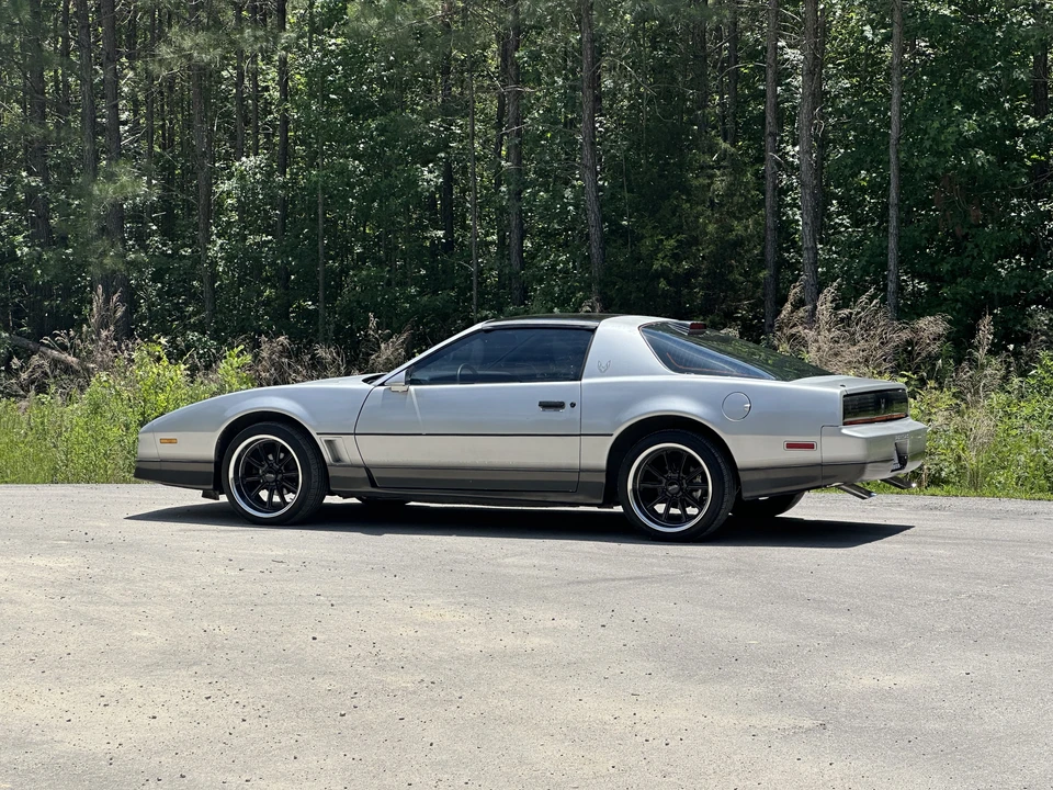 1986 Pontiac Firebird Trans Am 3rd Gen - Image 16 of 31