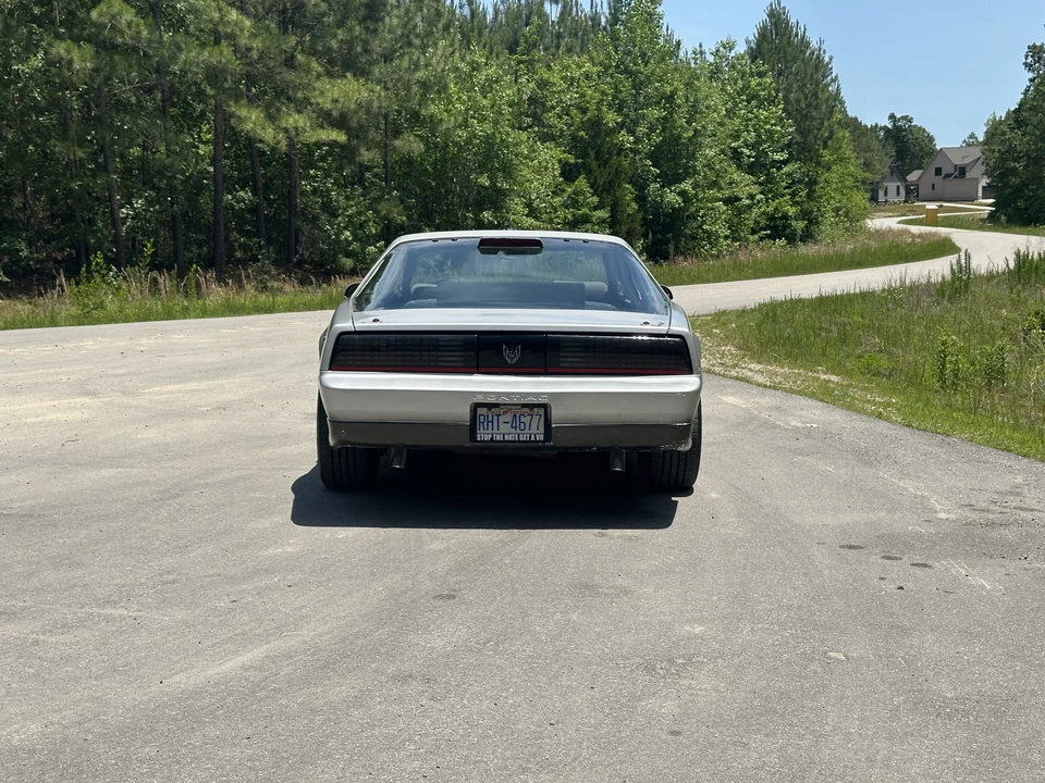 1986 Pontiac Firebird Trans Am 3rd Gen - Image 10 of 31