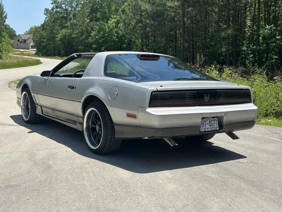1986 Pontiac Firebird Trans Am 3rd Gen - Image 15 of 31