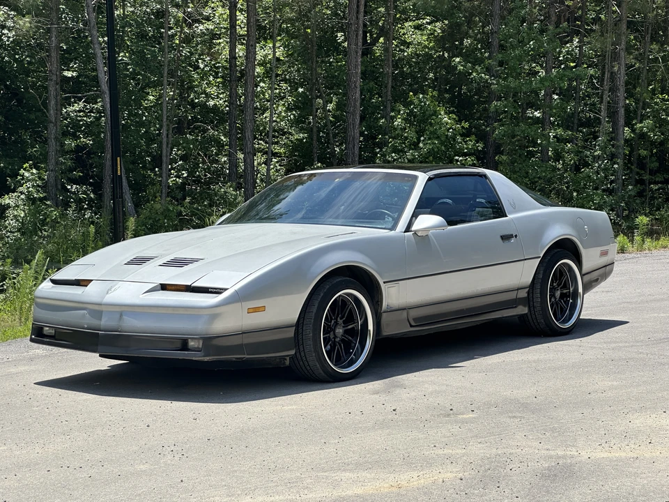 1986 Pontiac Firebird Trans Am 3rd Gen - Image 22 of 31