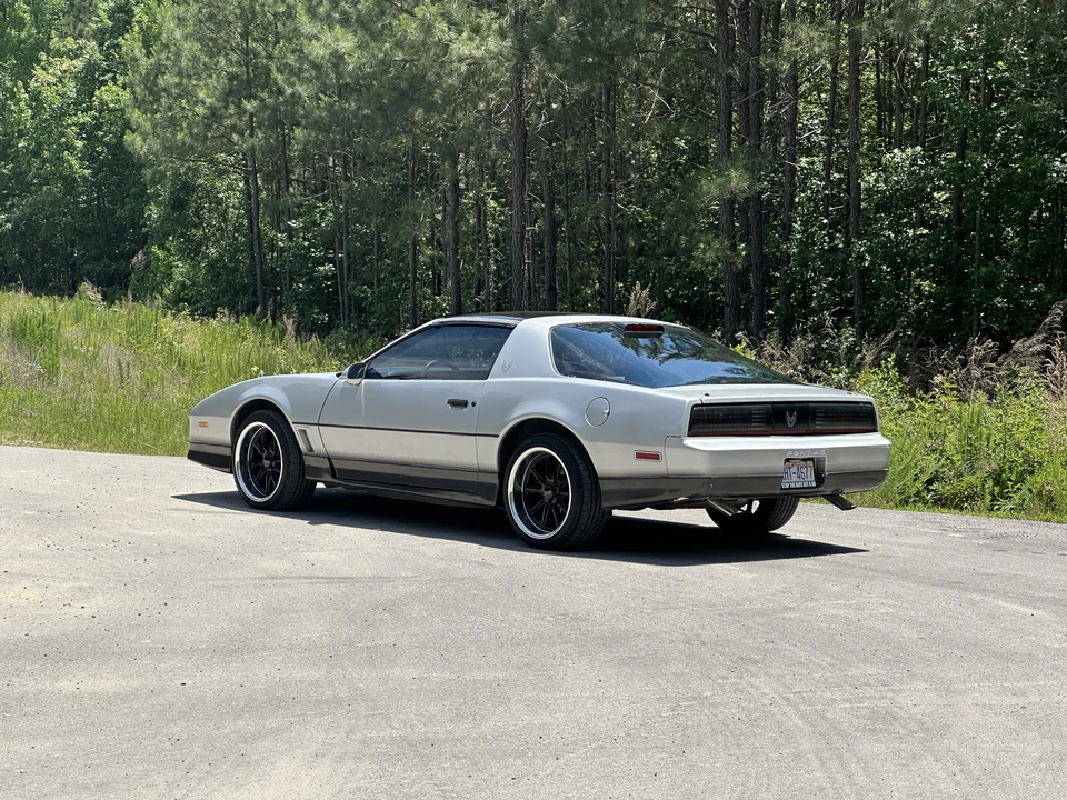 1986 Pontiac Firebird Trans Am 3rd Gen - Image 14 of 31