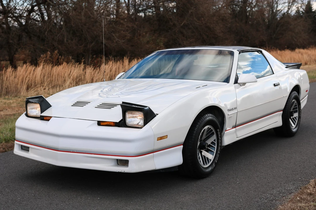 1986 Pontiac Firebird Trans Am 3rd Gen - Image 4 of 31