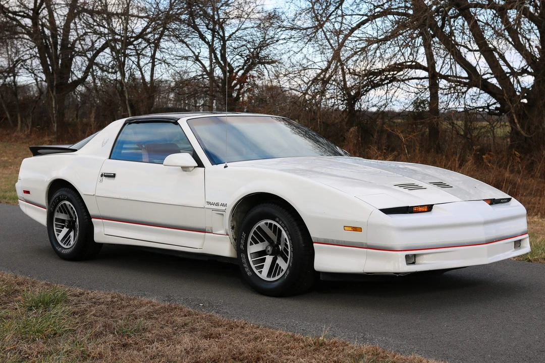 1986 Pontiac Firebird Trans Am 3rd Gen - Image 23 of 31