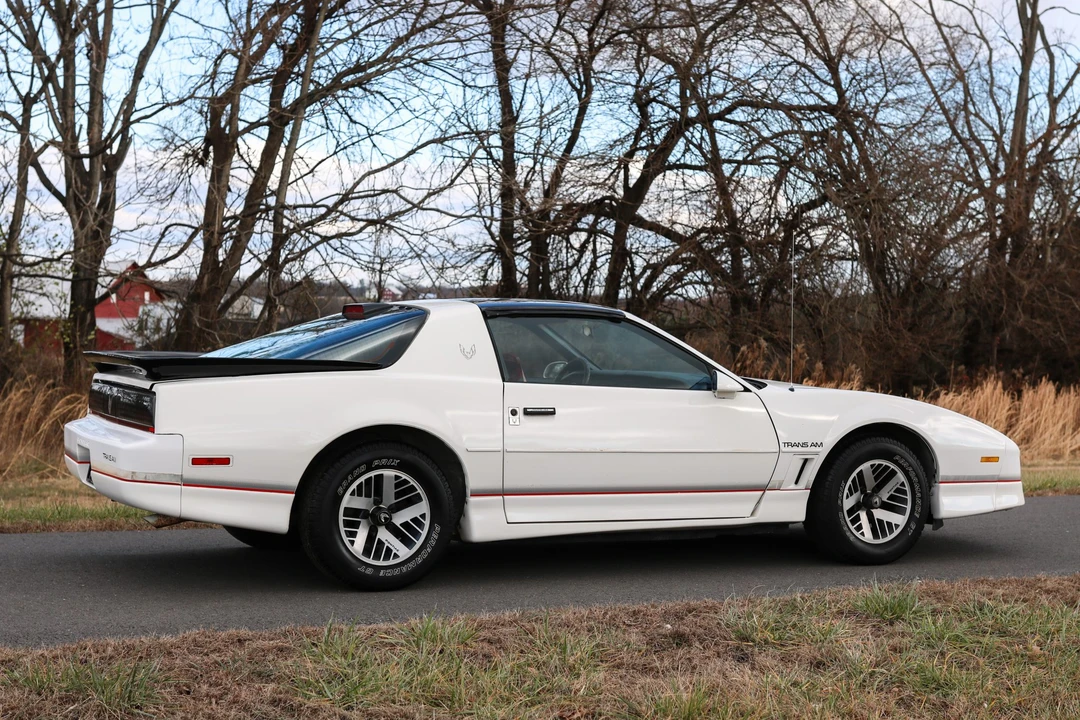 1986 Pontiac Firebird Trans Am 3rd Gen - Image 19 of 31