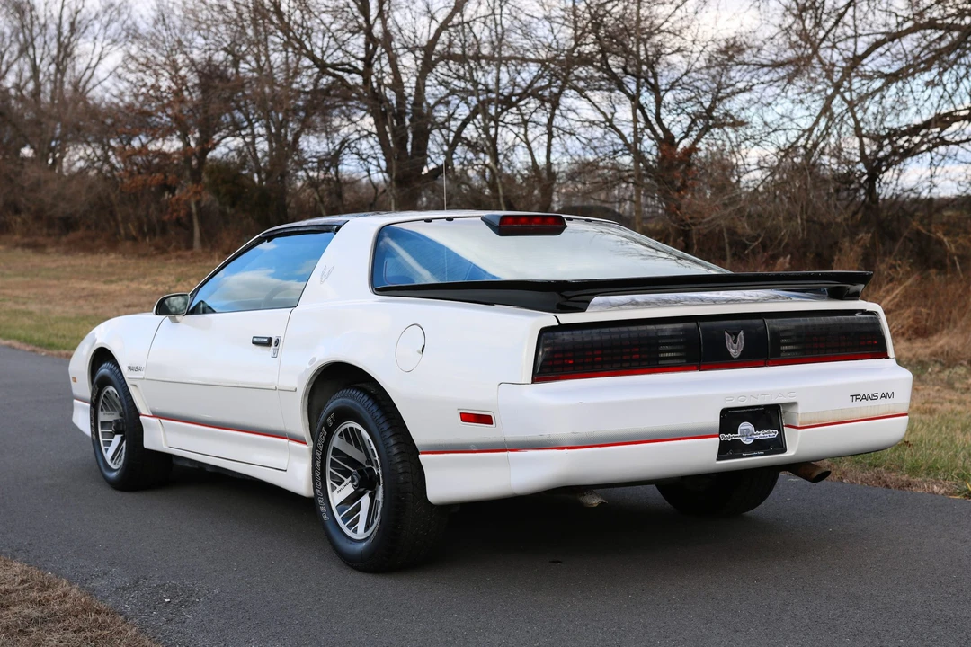 1986 Pontiac Firebird Trans Am 3rd Gen - Image 10 of 31