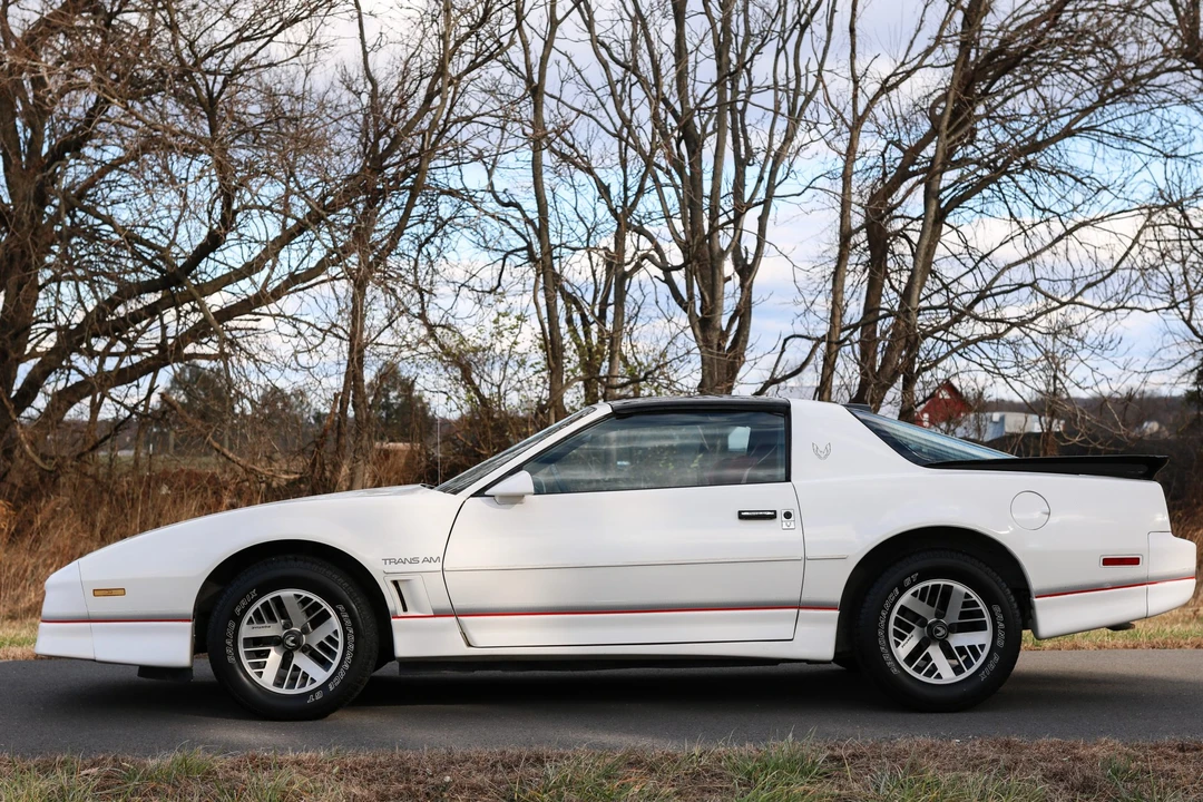 1986 Pontiac Firebird Trans Am 3rd Gen - Image 7 of 31