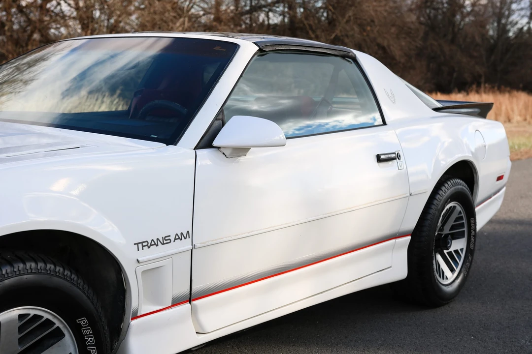 1986 Pontiac Firebird Trans Am 3rd Gen - Image 25 of 31