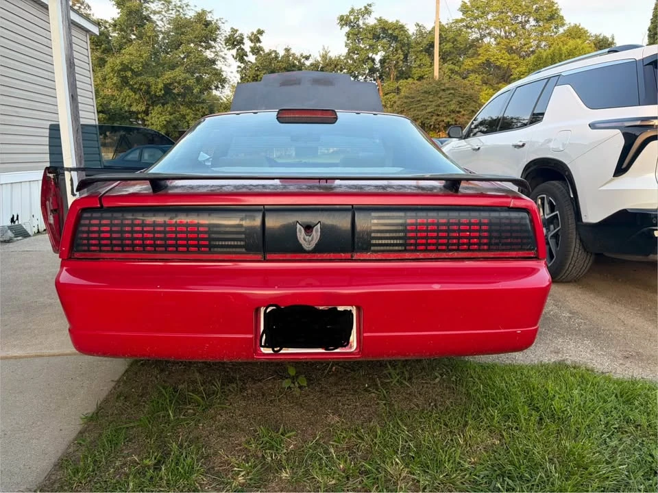 1986 Pontiac Firebird Trans Am 3rd Gen - Image 12 of 12