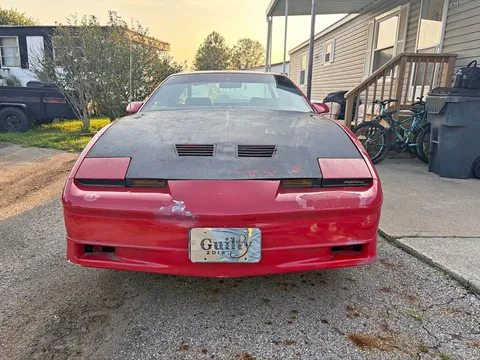 1986 Pontiac Firebird Trans Am Coupe 2D