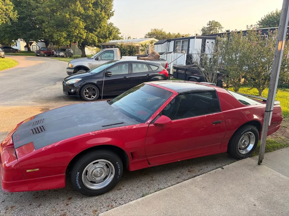 1986 Pontiac Firebird Trans Am 3rd Gen - Image 5 of 12