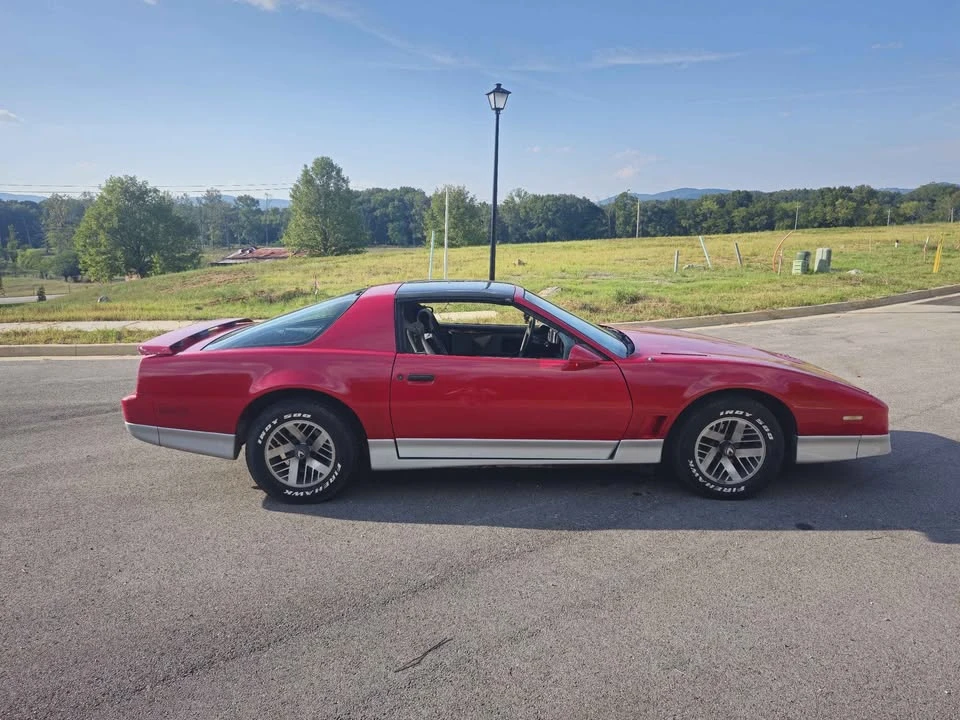 1986 Pontiac Firebird Trans Am 3rd Gen - Image 3 of 8