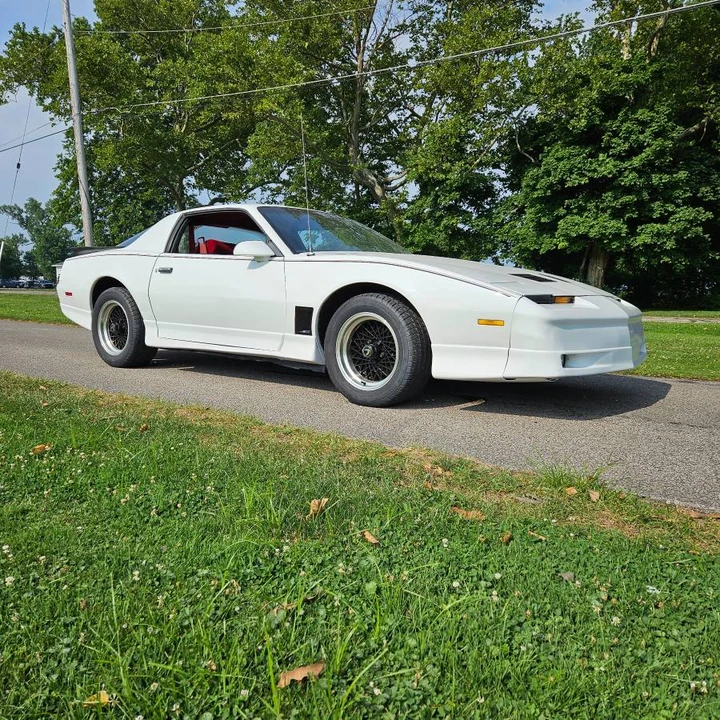 1986 Pontiac Firebird Trans Am 3rd Gen - Image 3 of 19
