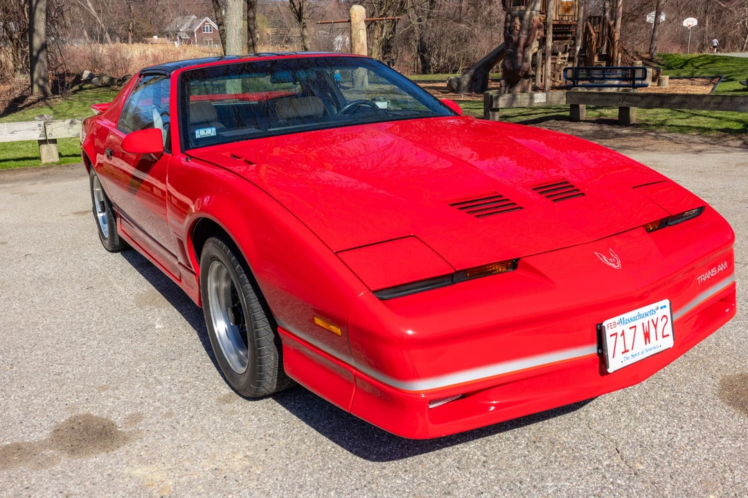 1986 Pontiac Firebird Trans Am 3rd Gen - Image 10 of 31