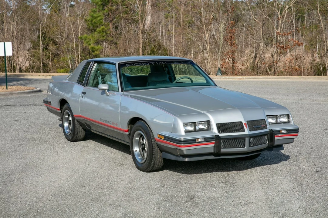 1986 Pontiac Grand Prix 3rd+ Gen - Image 2 of 31