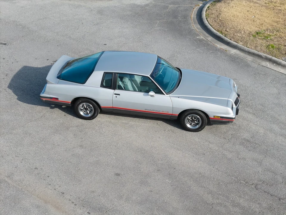1986 Pontiac Grand Prix 3rd+ Gen - Image 21 of 31