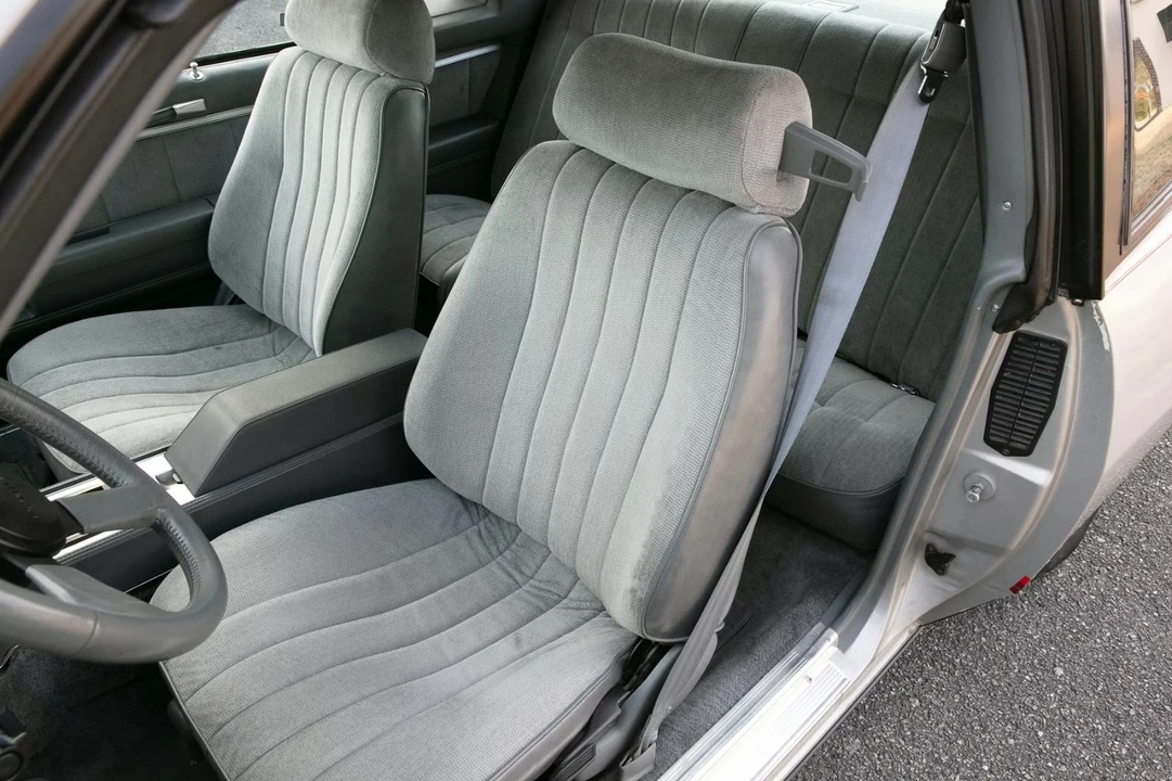 1986 Pontiac Grand Prix 3rd+ Gen - Image 18 of 31