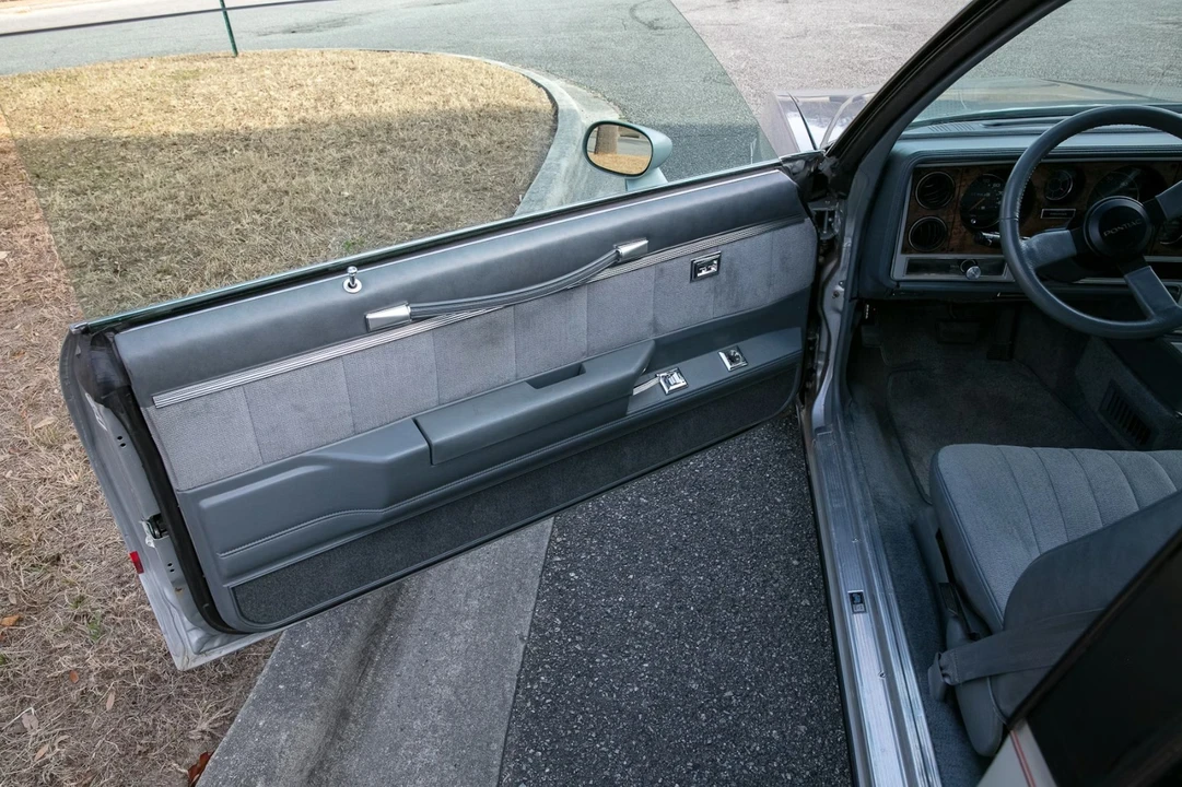 1986 Pontiac Grand Prix 3rd+ Gen - Image 6 of 31