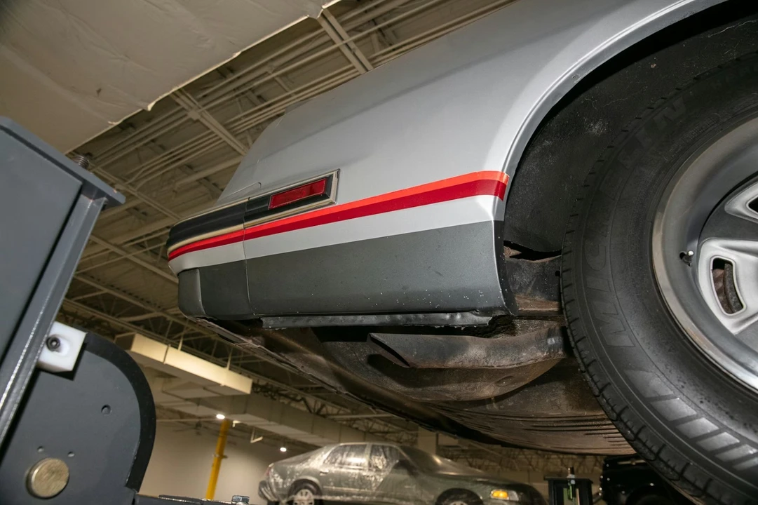 1986 Pontiac Grand Prix 3rd+ Gen - Image 10 of 31