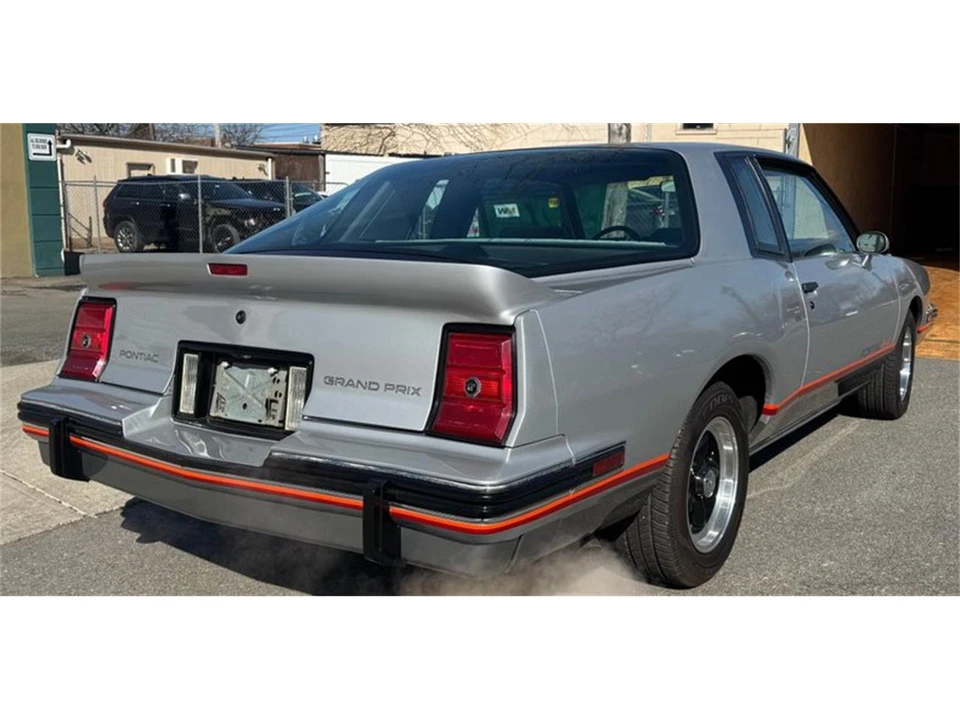 1986 Pontiac Grand Prix 3rd+ Gen - Image 3 of 9