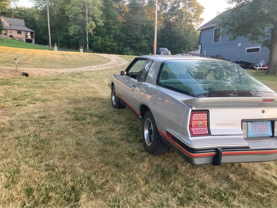 1986 Pontiac Parisienne - Image 3 of 10