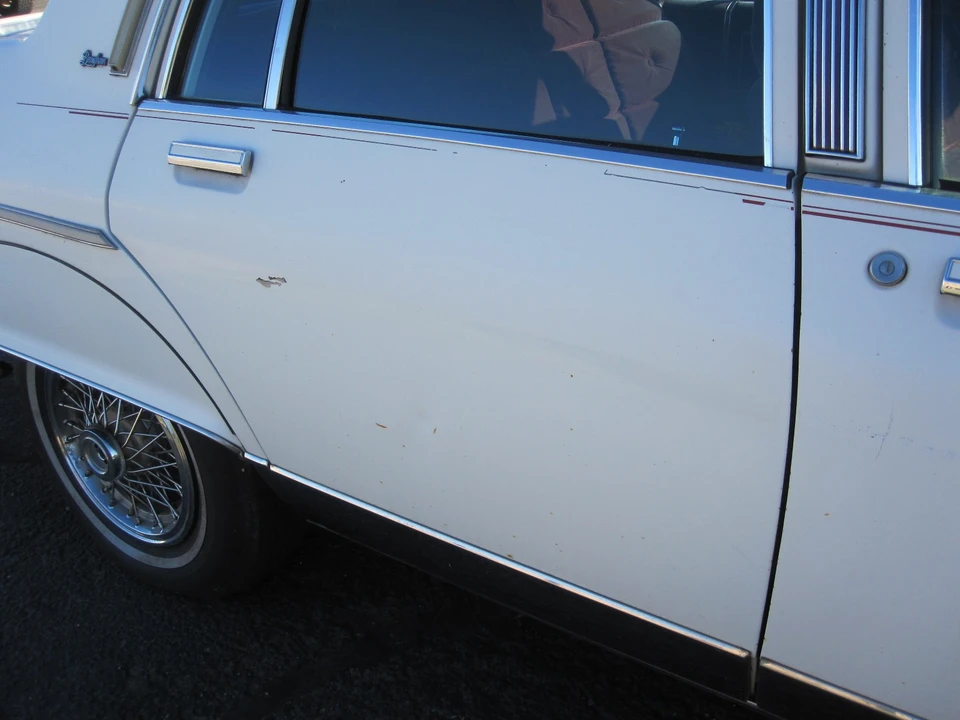 1986 Pontiac Parisienne - Image 11 of 14