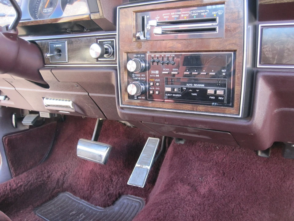 1986 Pontiac Parisienne - Image 4 of 14