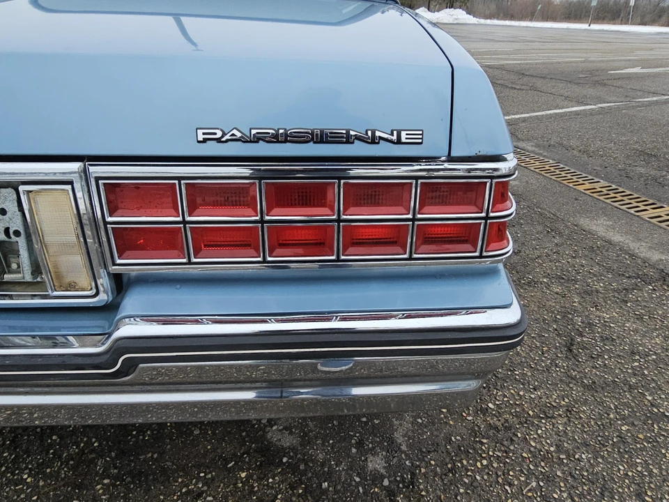 1986 Pontiac Parisienne - Image 27 of 31