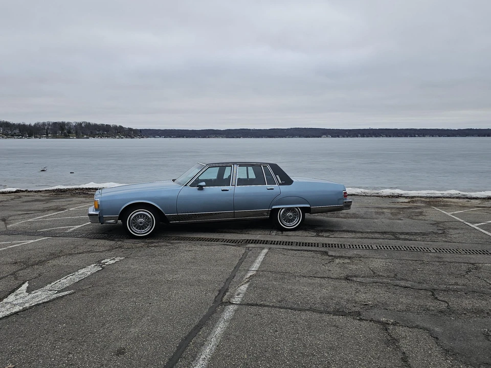 1986 Pontiac Parisienne - Image 3 of 31