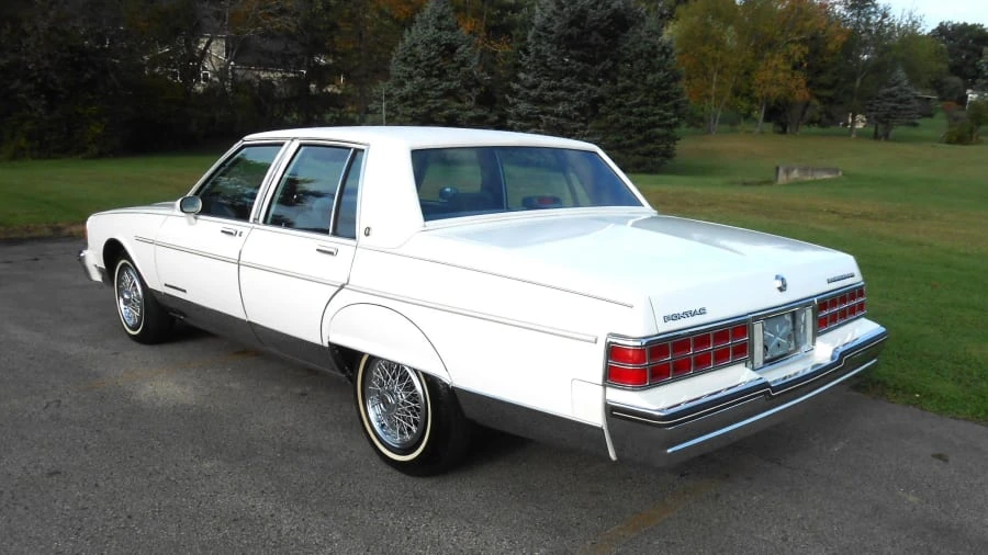 1986 Pontiac Parisienne - Image 10 of 23