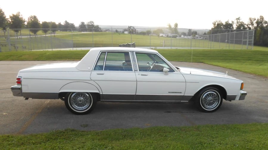 1986 Pontiac Parisienne - Image 2 of 23