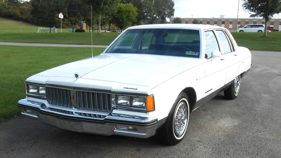 1986 Pontiac Parisienne - Image 9 of 23