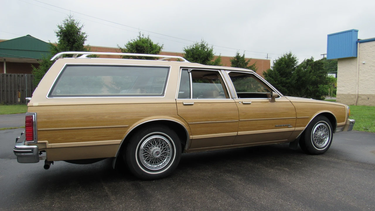 1986 Pontiac Parisienne - Image 16 of 31