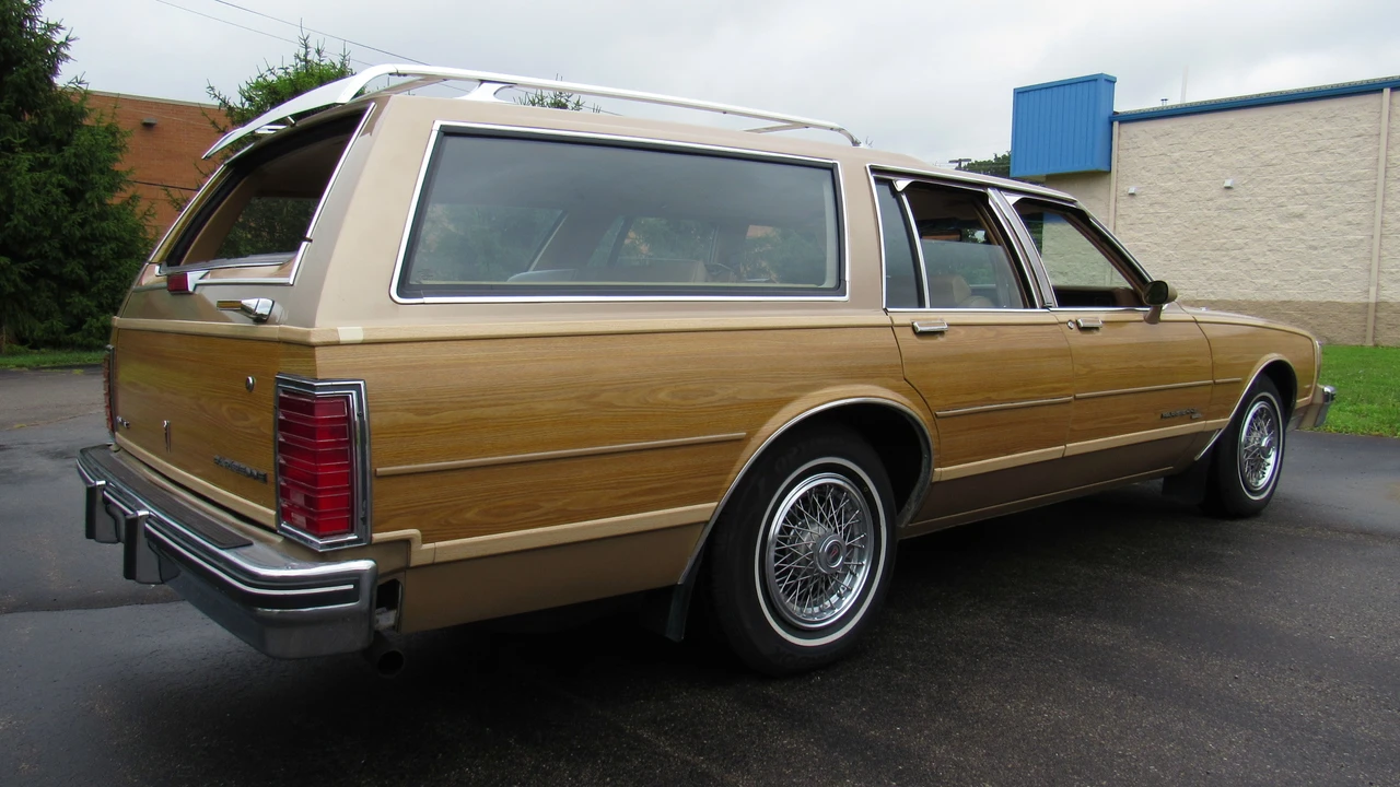 1986 Pontiac Parisienne - Image 19 of 31
