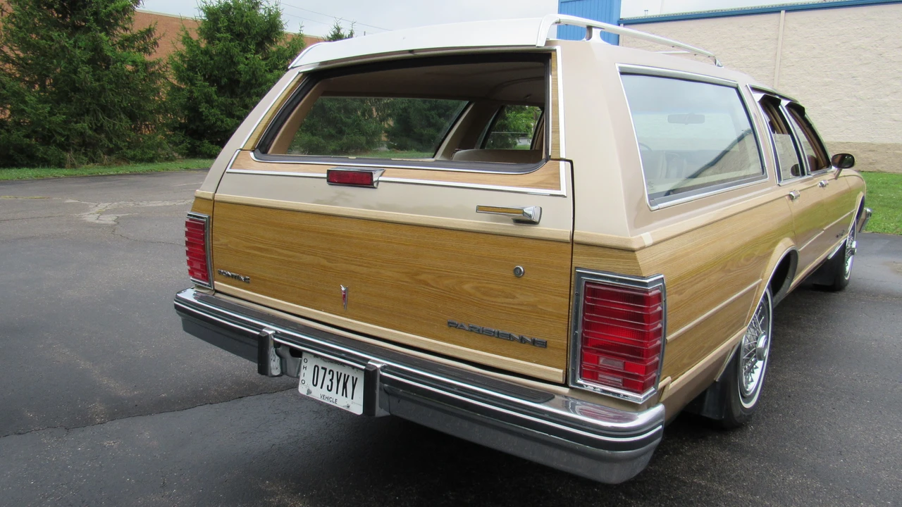 1986 Pontiac Parisienne - Image 23 of 31