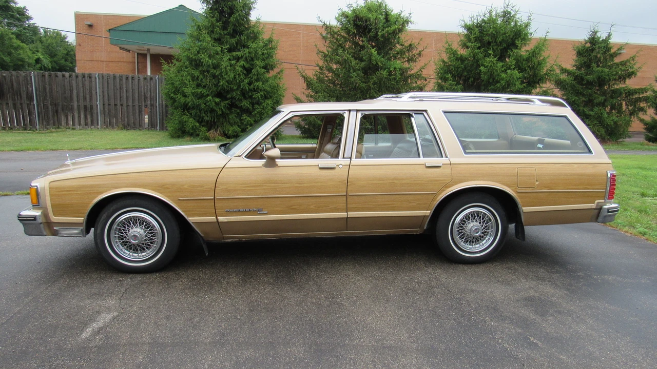 1986 Pontiac Parisienne - Image 3 of 31
